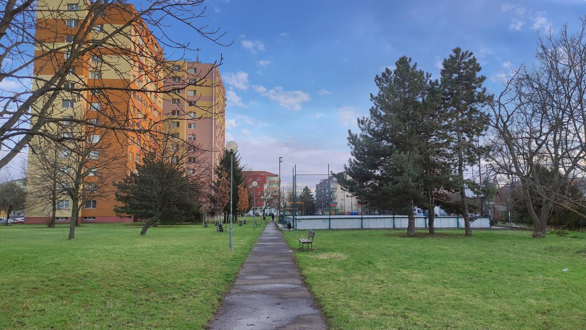 Elegant Escape Apartment III - Free Parking, Easy Access To City Center Братислава Екстериор снимка